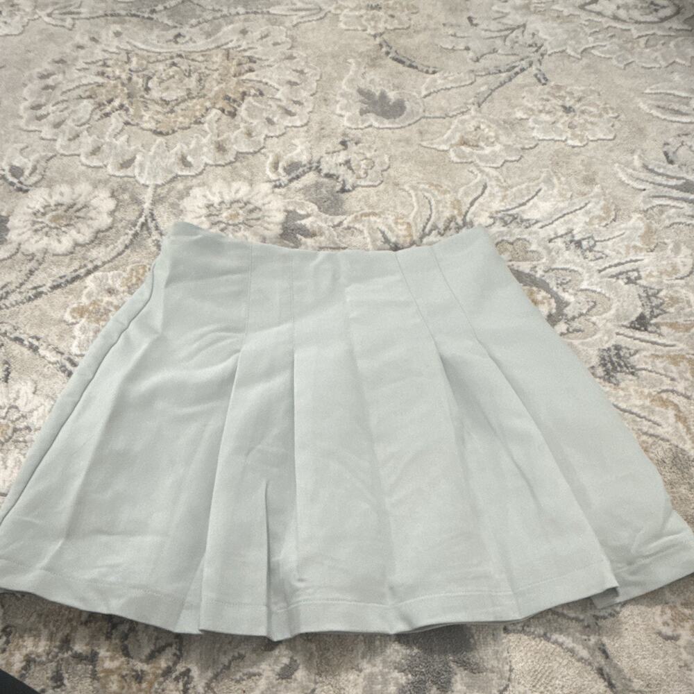 Abercrombie & Fitch Women's Mini Pleated Mint Green Skort Size Small EUC Lined